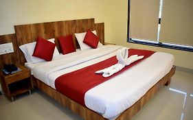 Pratham Milan 3*